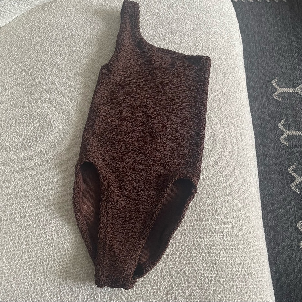 Hunza G Nancy Swimsuit in Metallic Bronze Chocolate Brown One Size - Picture 8 of 9